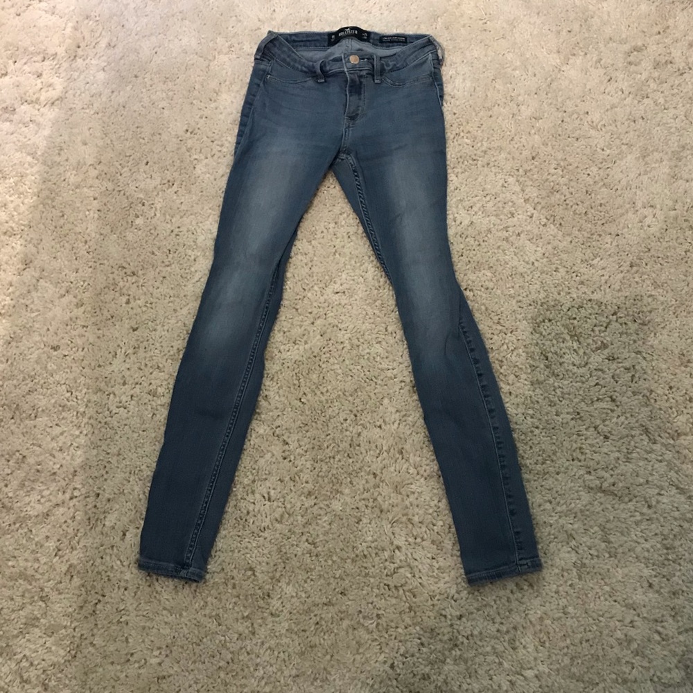 Skinny blue jeans